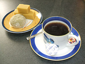 草もちと芋ようかん